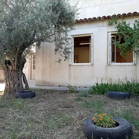 Holiday home ελαιώνας μαγκράδι